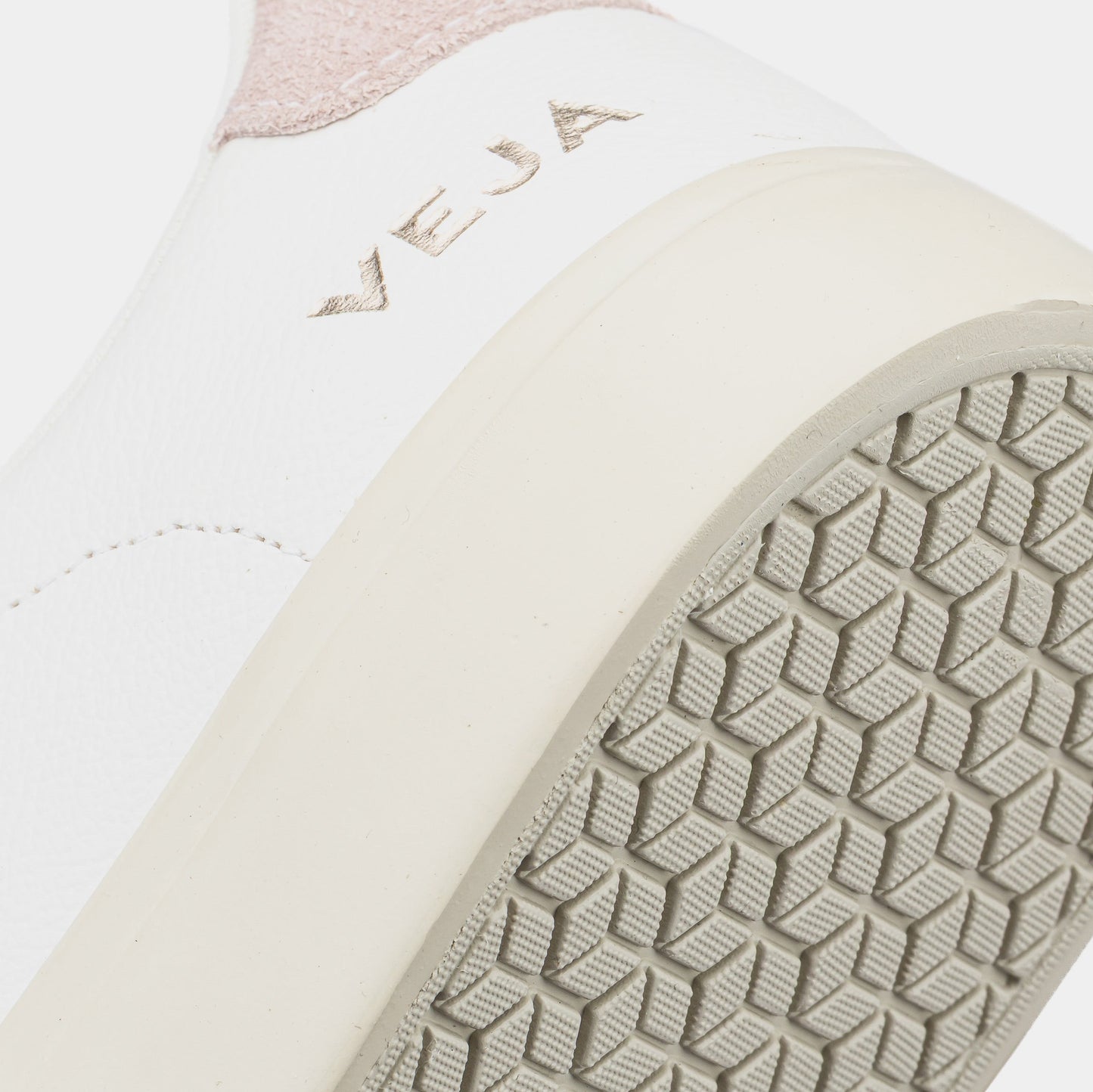 Campo Leather Womens Lifestyle Shoes (White/Pink)