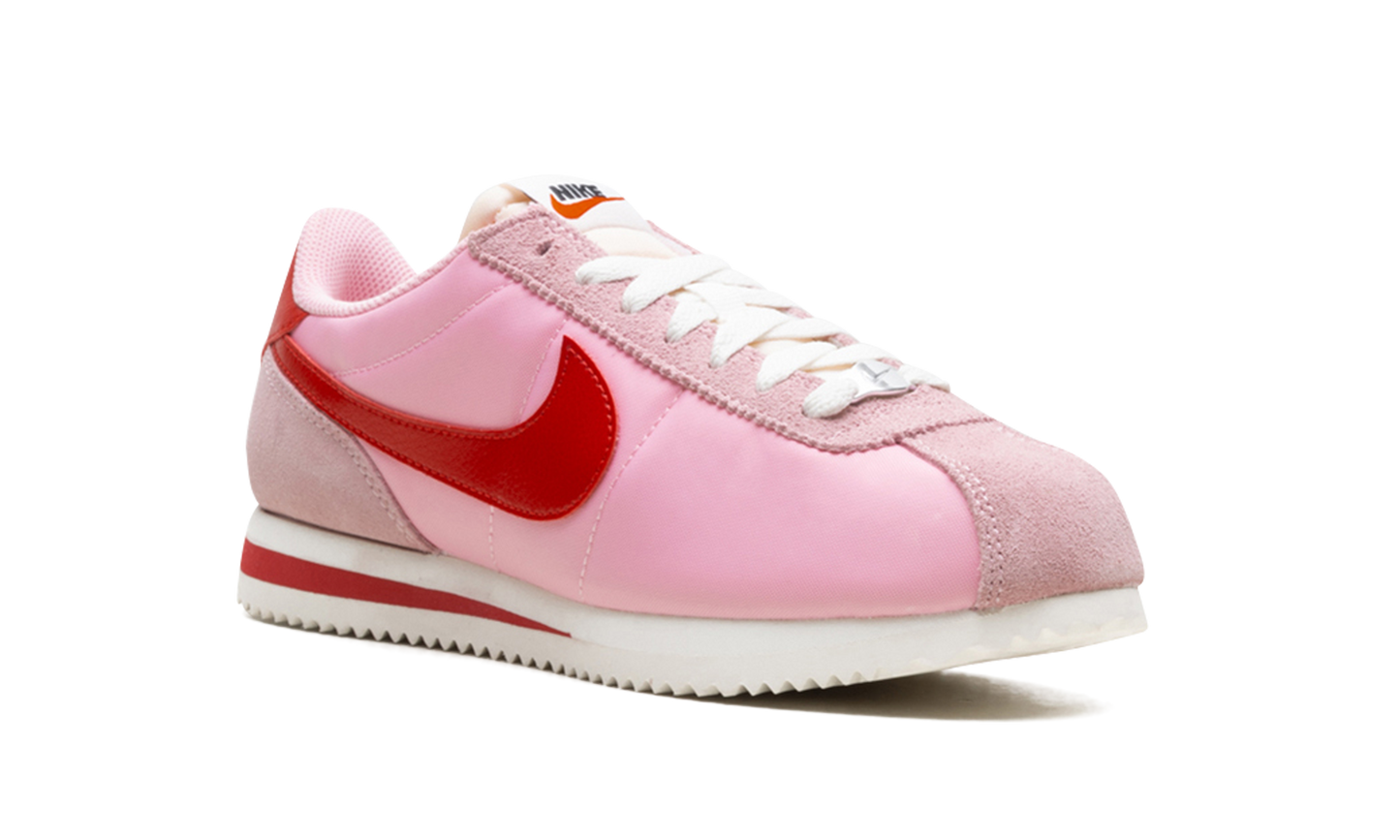 Cortez TXT WMNS "Medium Soft Pink Sail" HF9994 600