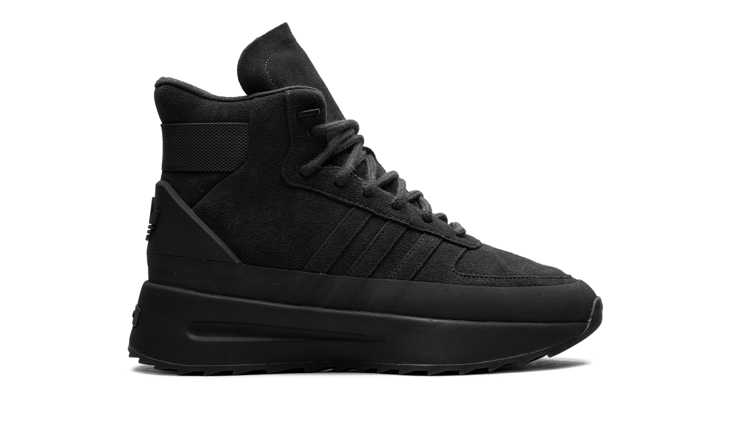 Los Angeles Hikers "Fear Of God Athletics - Carbon" IE6208