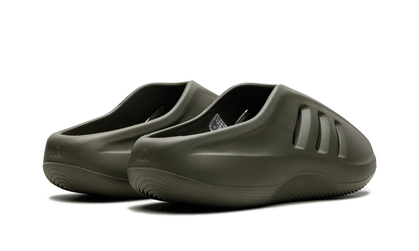 adiFOM IIInfinity Mule "Olive" JI4551
