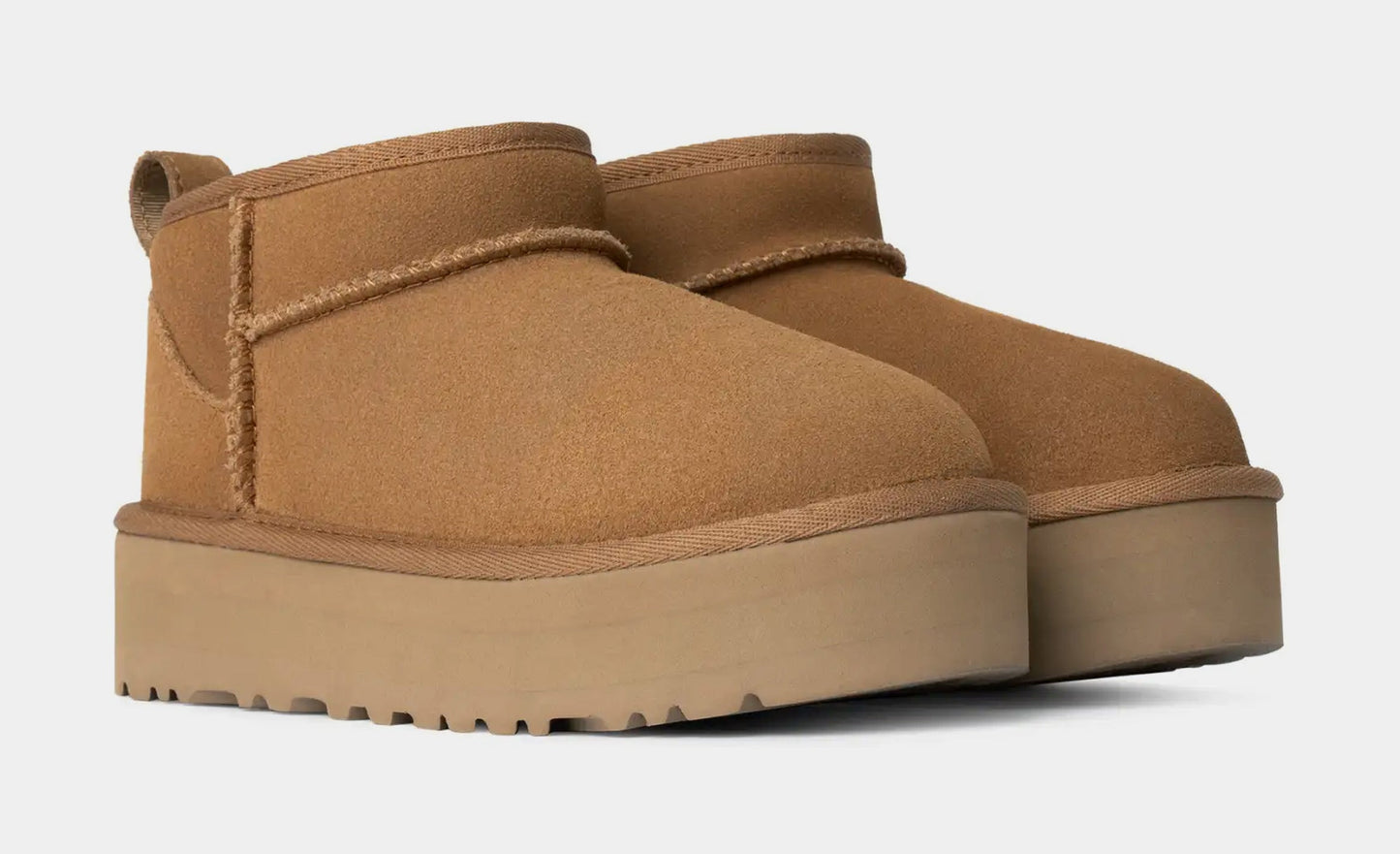 Classic Ultra Mini Platform Grade School Boots (Chestnut)