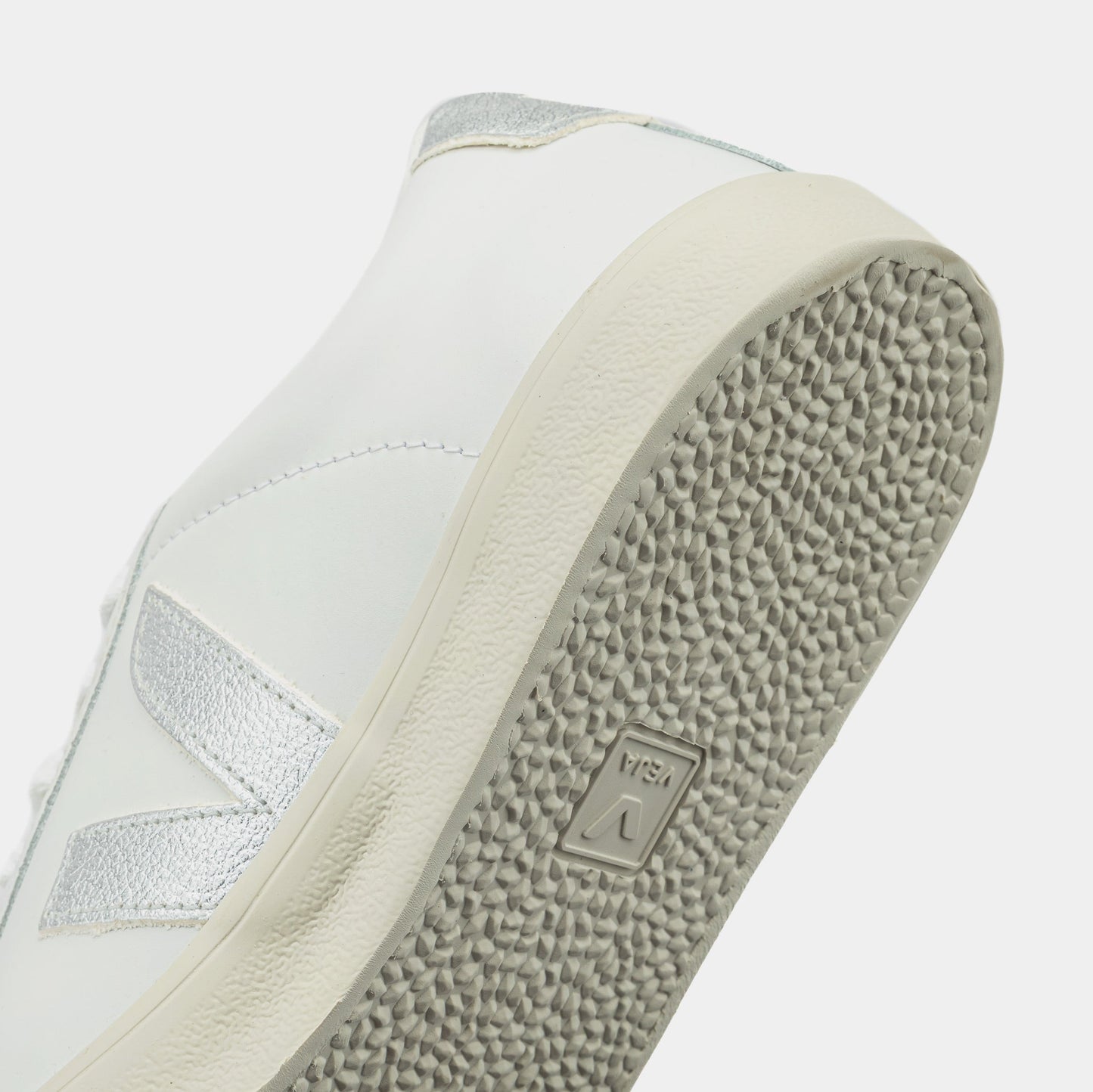 Esplar Logo Womens Lifestyle Shoes (White/Silver)