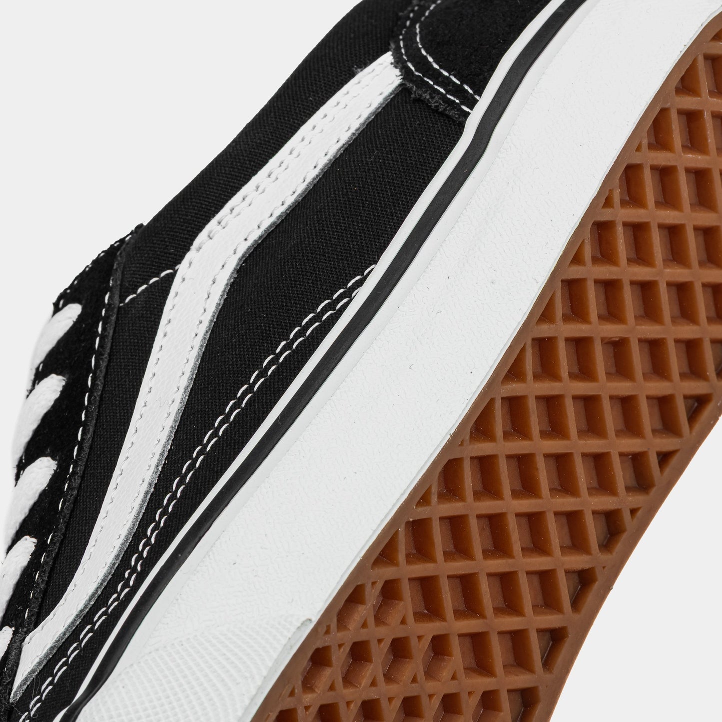 Old Skool Grade School Lifestyle Shoes (Black/White)