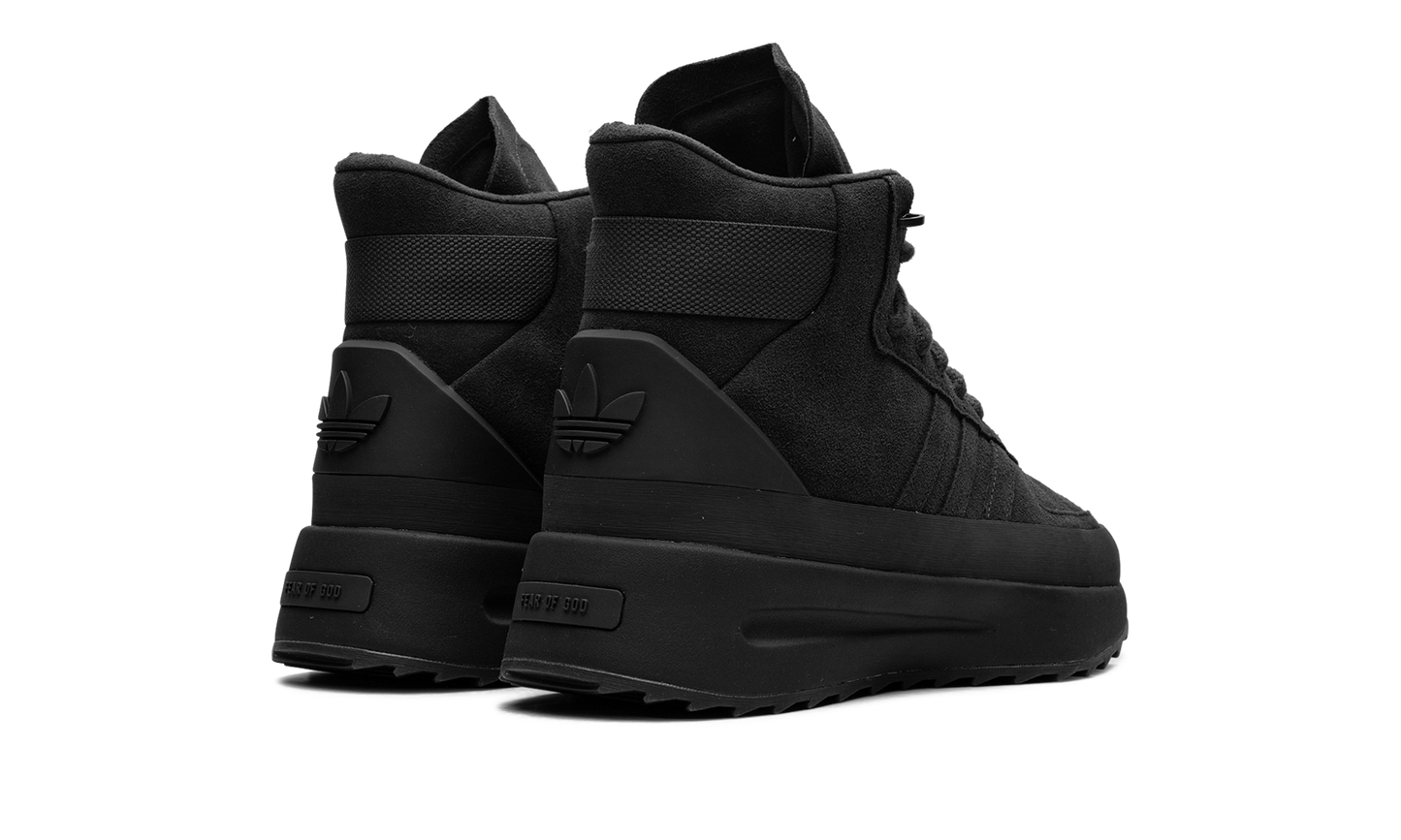 Los Angeles Hikers "Fear Of God Athletics - Carbon" IE6208