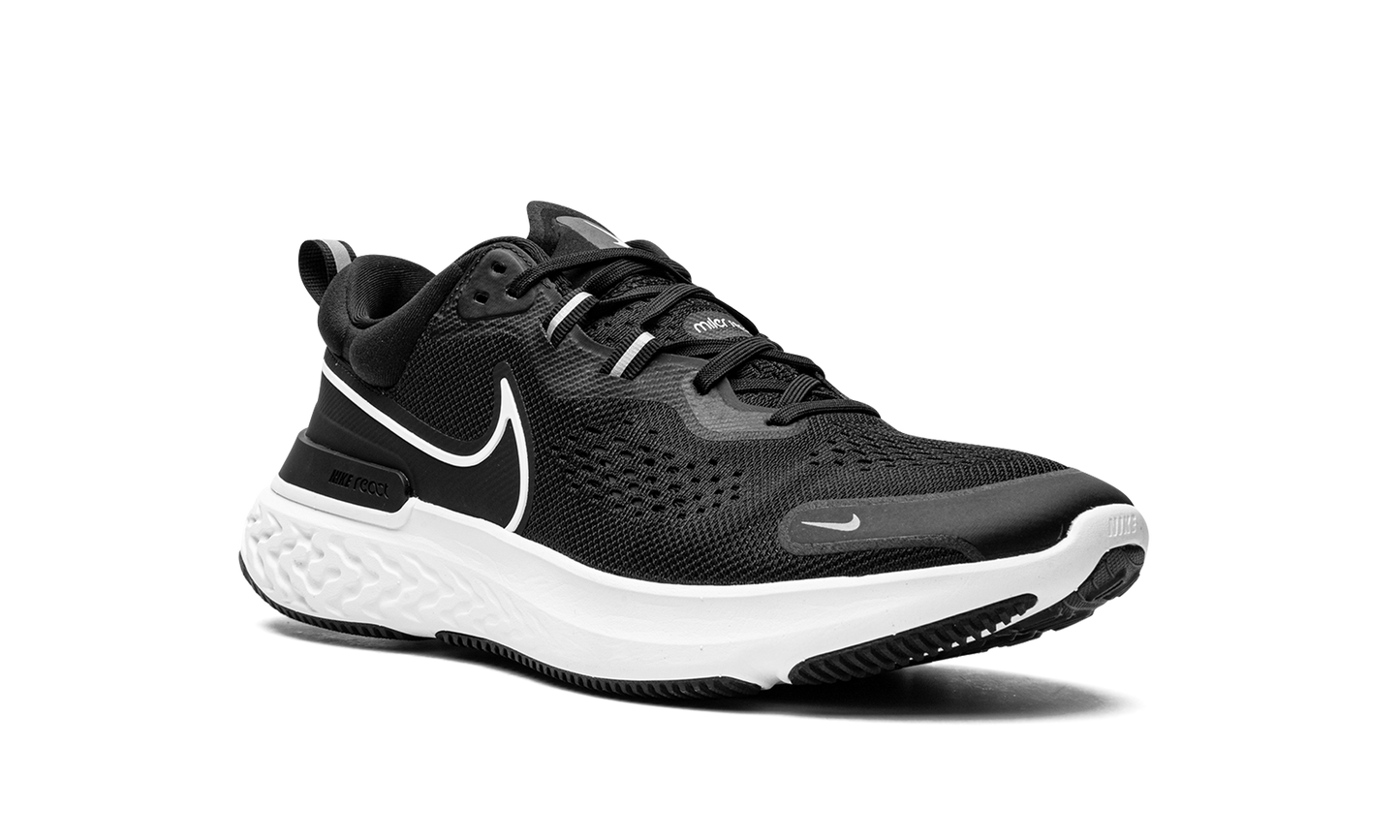 WMNS React Miler 2 CW7136 001