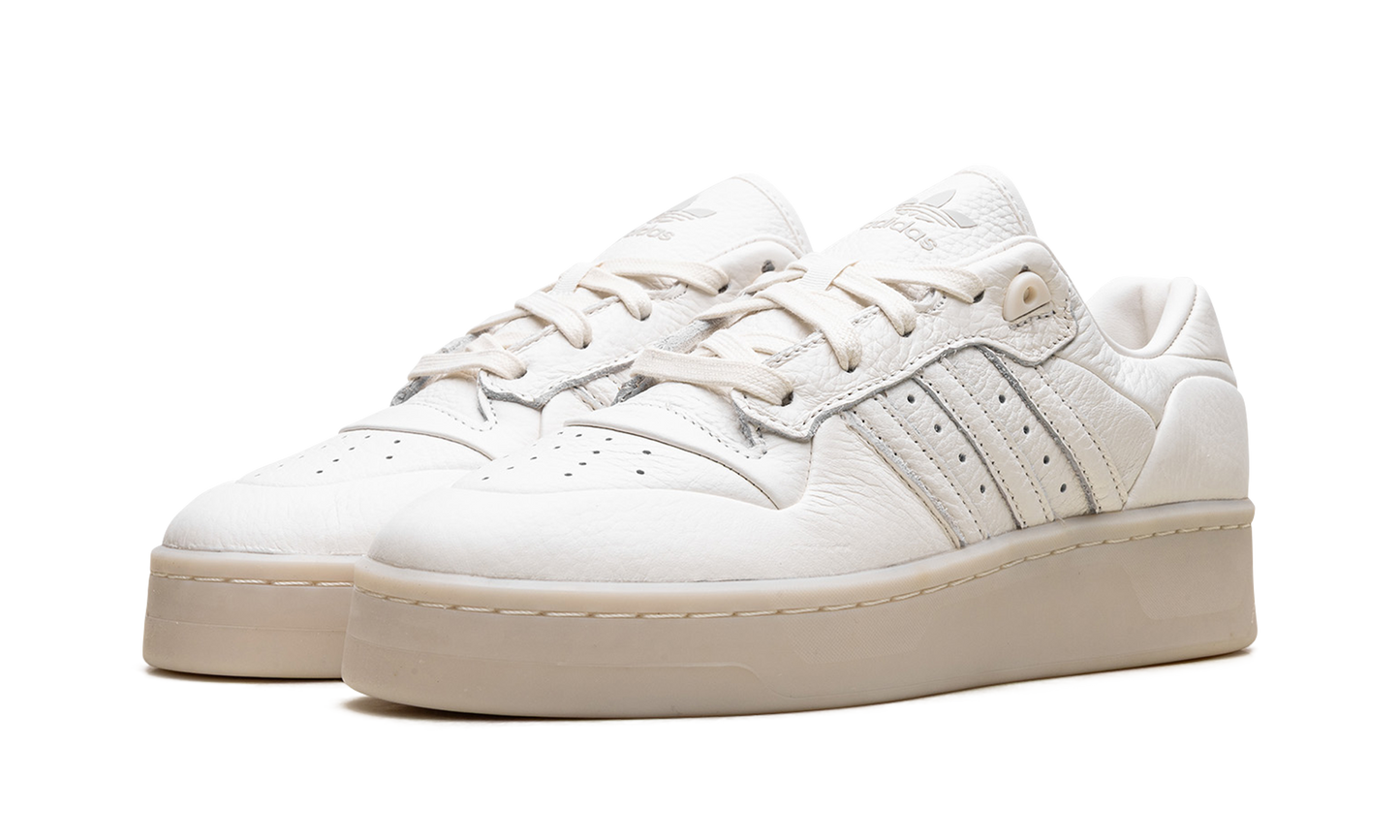 Rivalry "Cloud White" IF7184