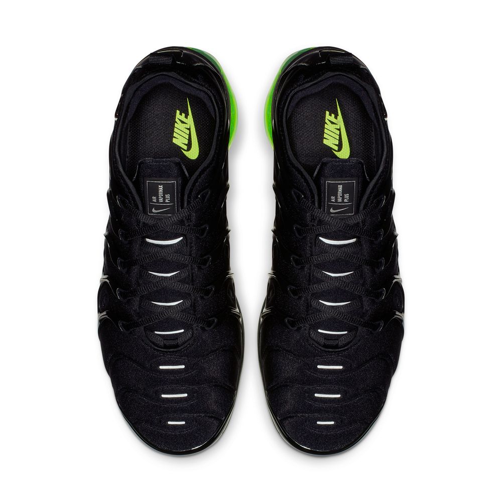 NIKE Air Vapormax Plus Mens Sneakers