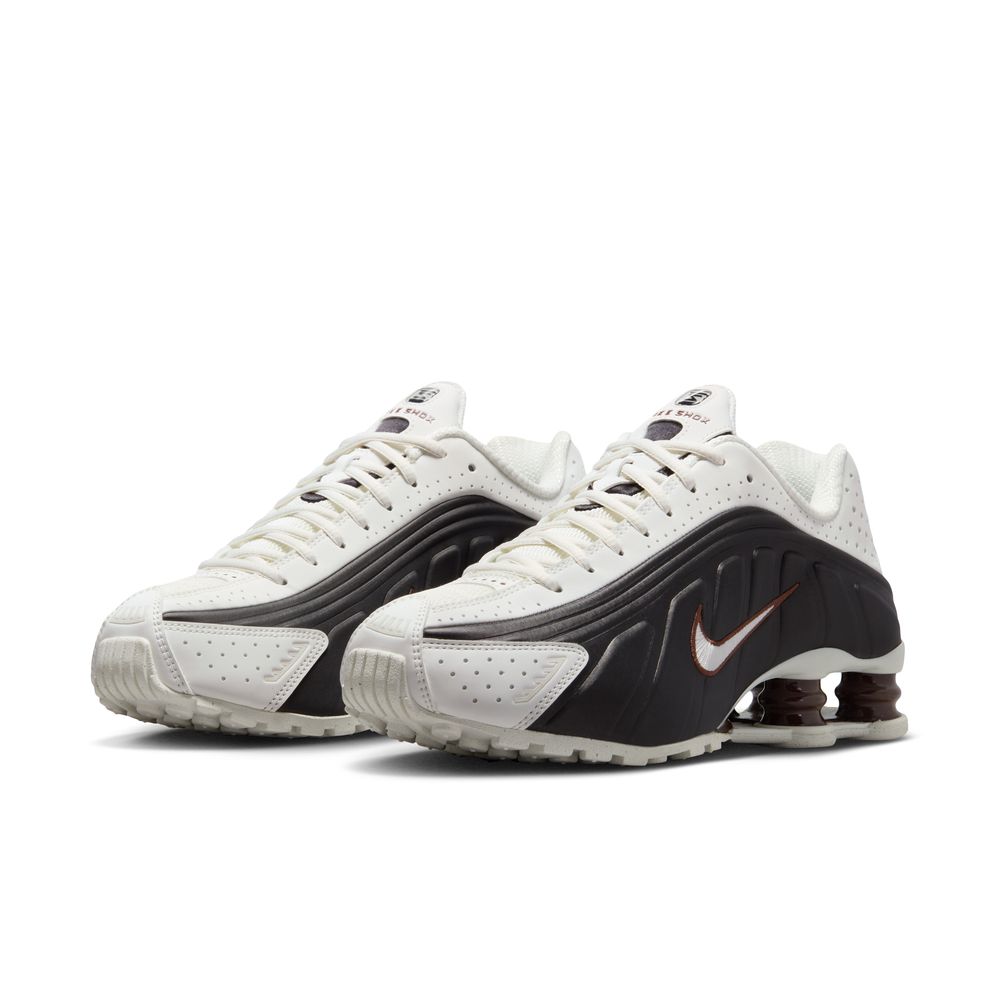 NIKE Shox R4 Womens Sneakers