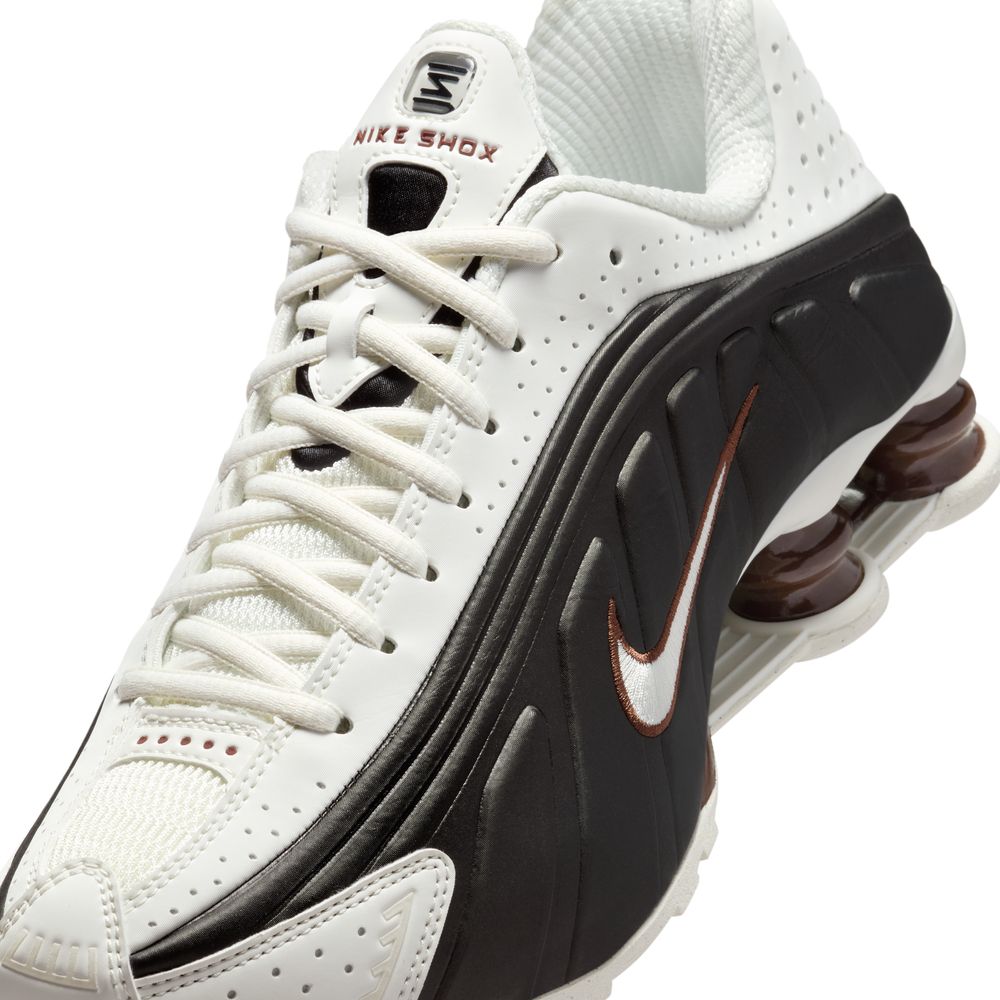 NIKE Shox R4 Womens Sneakers
