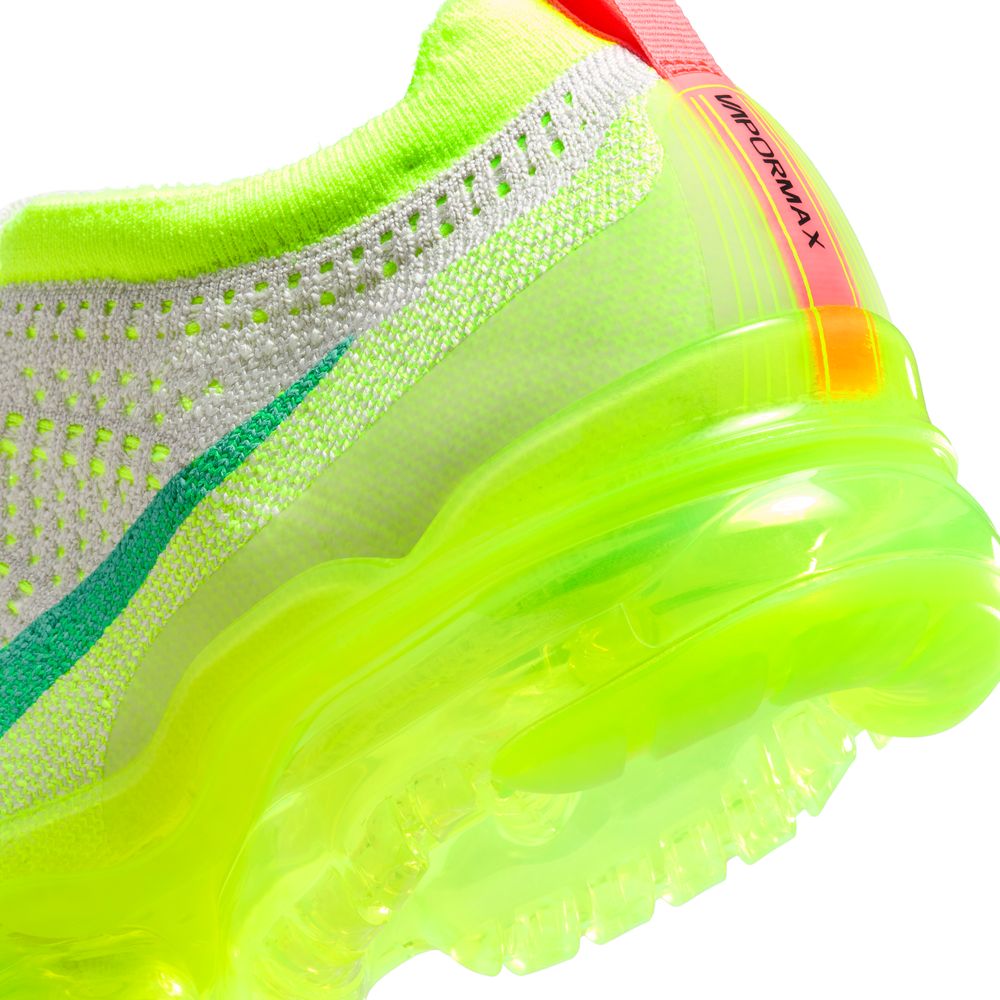 NIKE Air Vapormax 2023 Flyknit Men's Sneakers