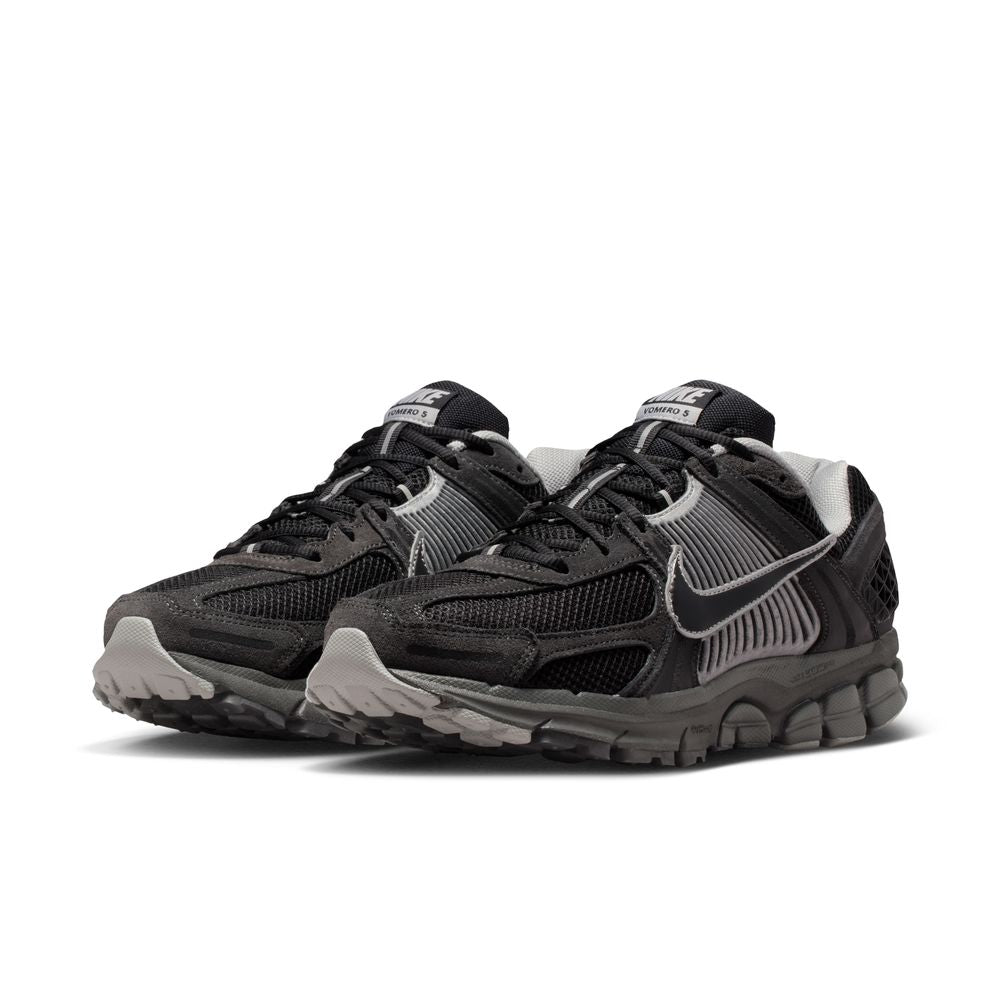 NIKE Zoom Vomero 5 Men's Sneakers