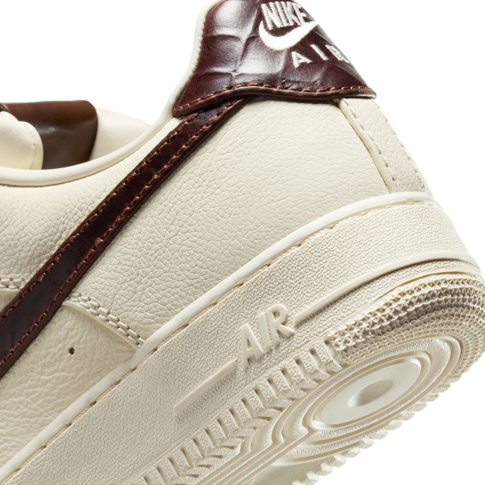 NIKE Air Force 1 '07 Mens Sneakers