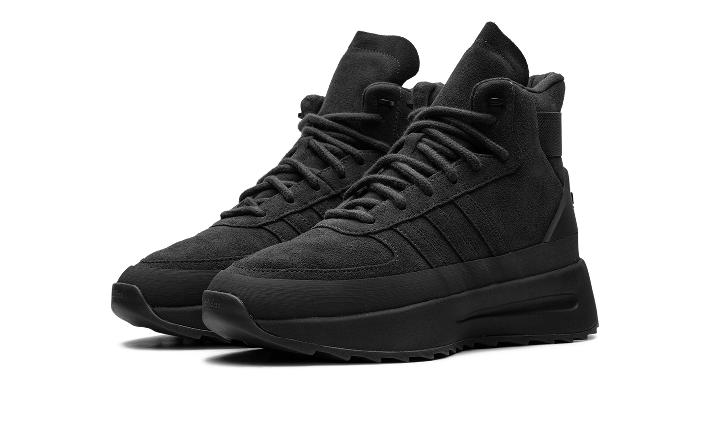 Los Angeles Hikers "Fear Of God Athletics - Carbon" IE6208