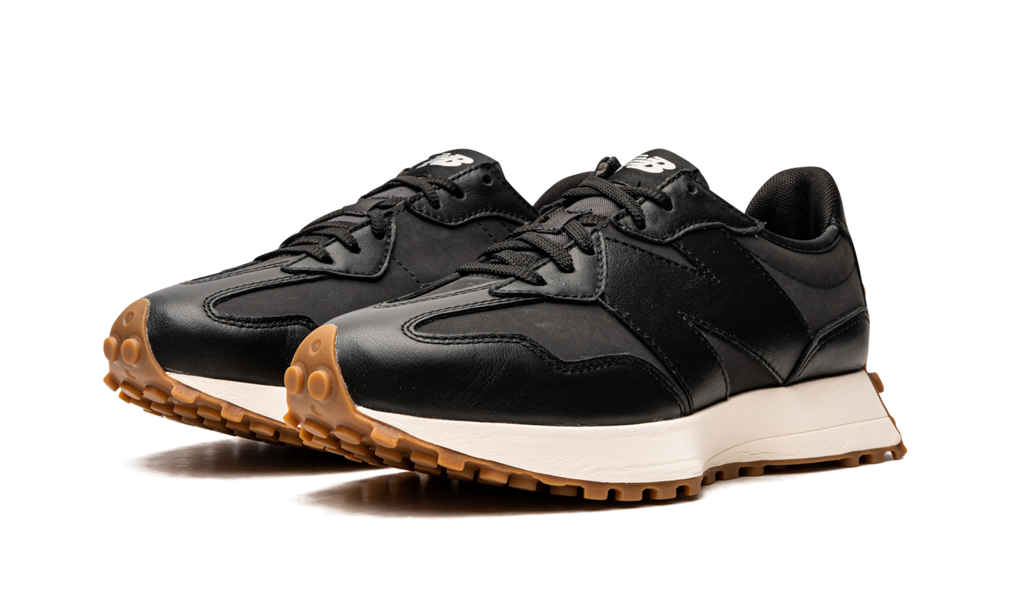 327 WMNS "Black / Gum" WS327LB