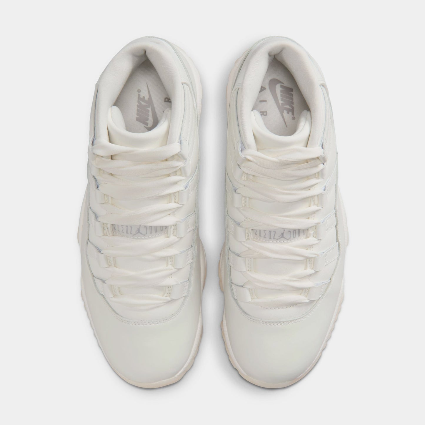 Air Jordan 11 Retro Pearl Womens Lifestyle Shoes (Sail/Pearl Grey/White/Metallic Silver)