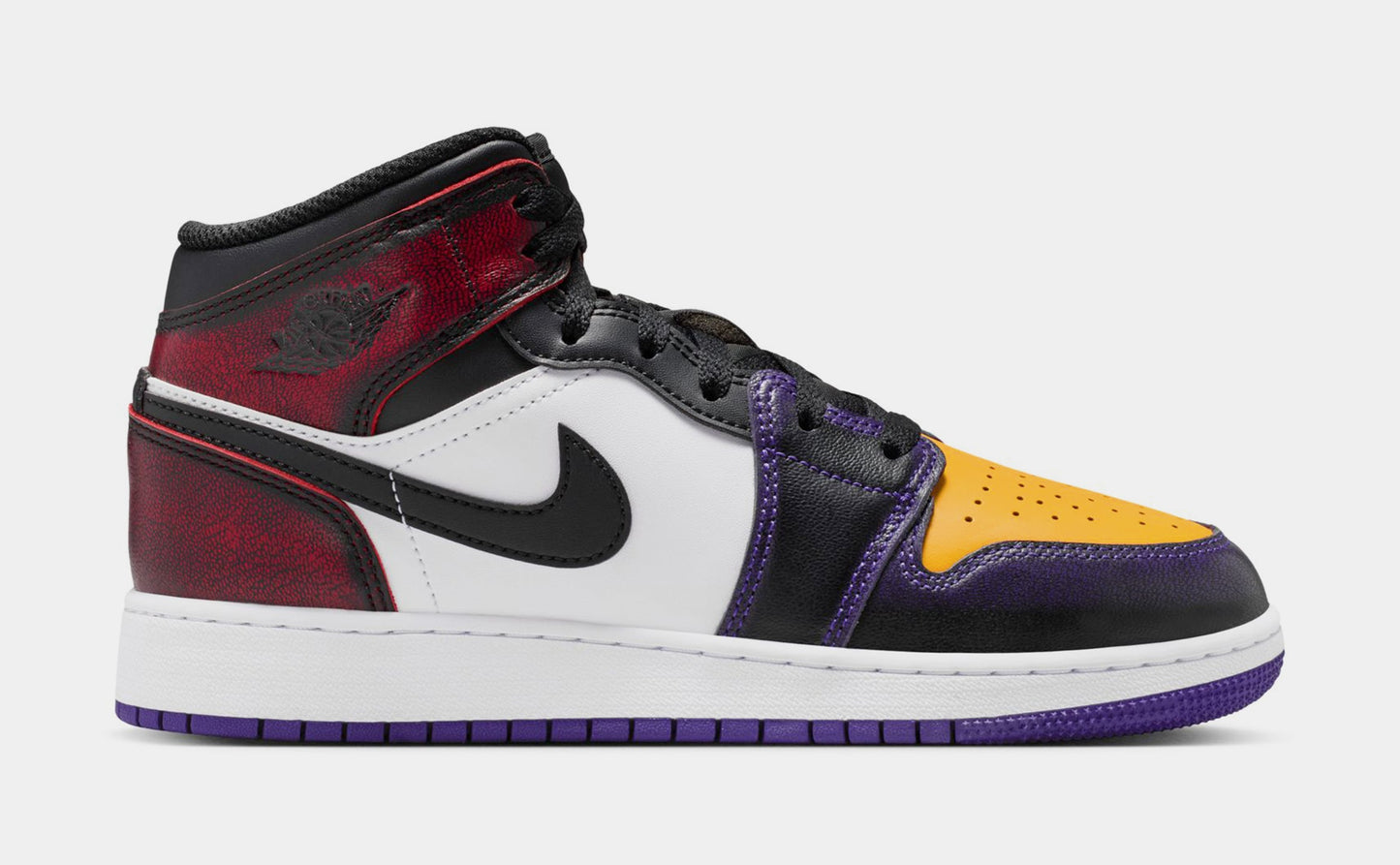 Air Jordan 1 Mid SE Grade School Lifestyle Shoes (True Red/Black/White/Court Purple)
