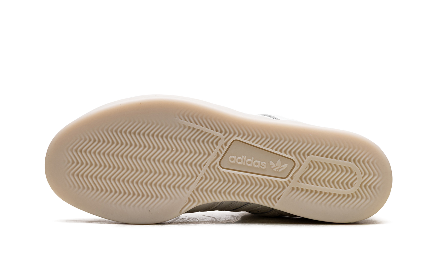 Rivalry "Cloud White" IF7184