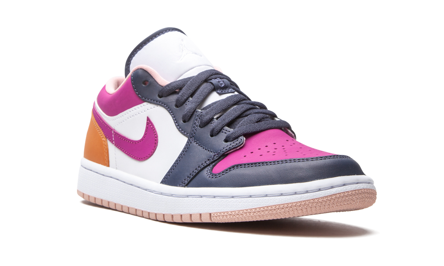 AIR JORDAN 1 LO SE WMNS "Mismatched Purple / Magenta" DJ4342 400