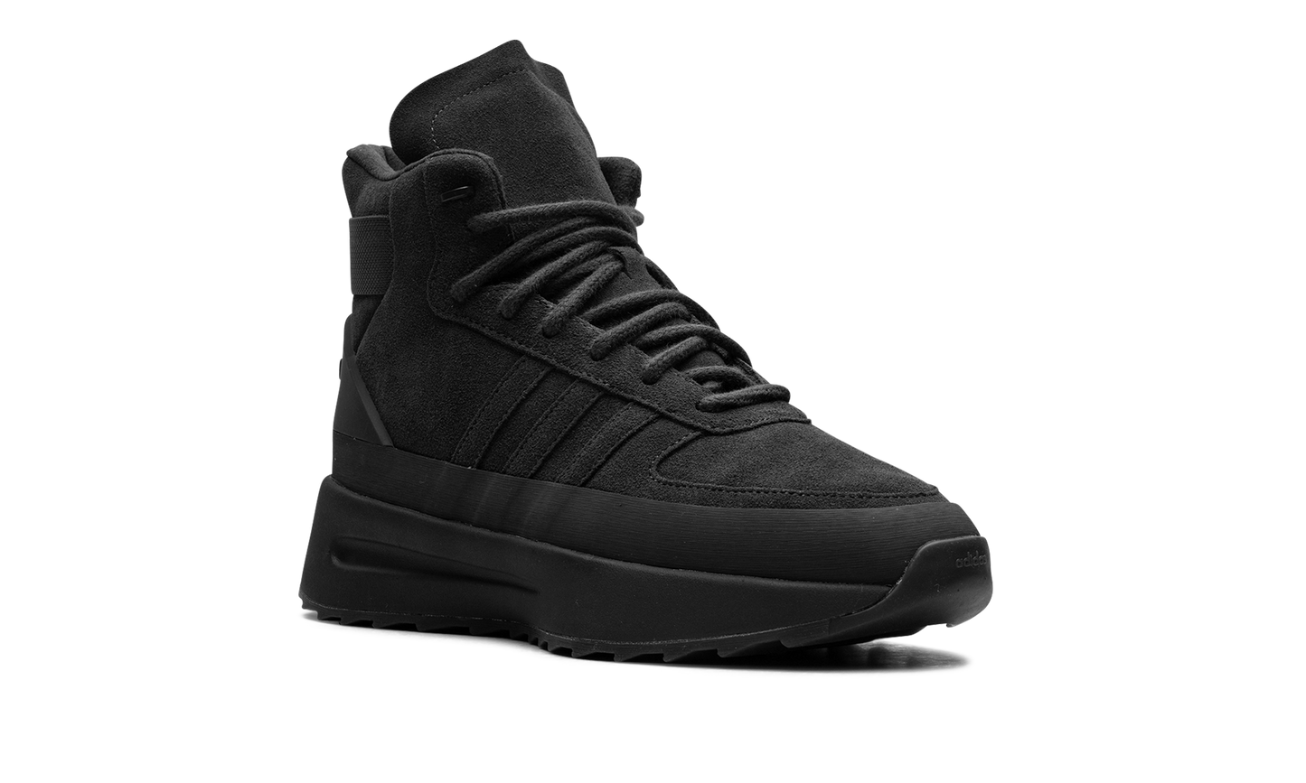 Los Angeles Hikers "Fear Of God Athletics - Carbon" IE6208