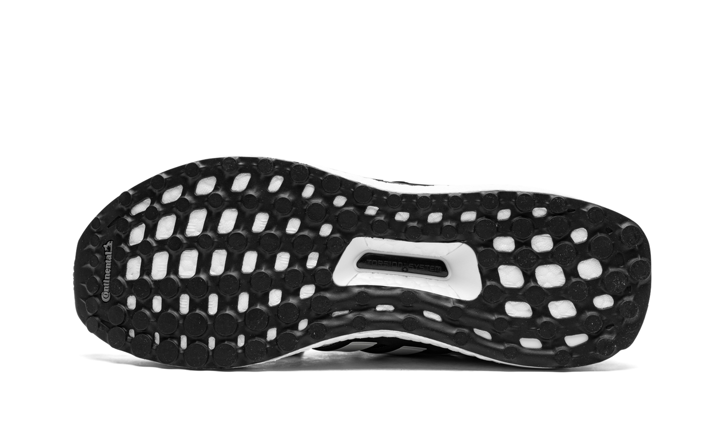 ULTRA BOOST DNA WMNS "Marimekko" GZ8686