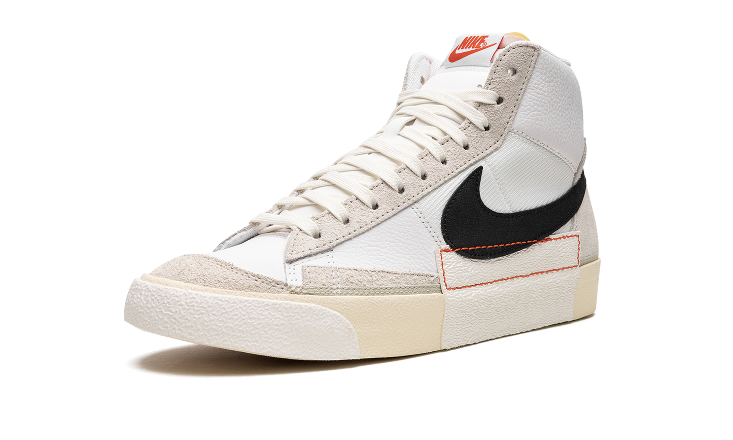 Blazer Mid '77 "Pro Club Light Bone" DQ7673 100