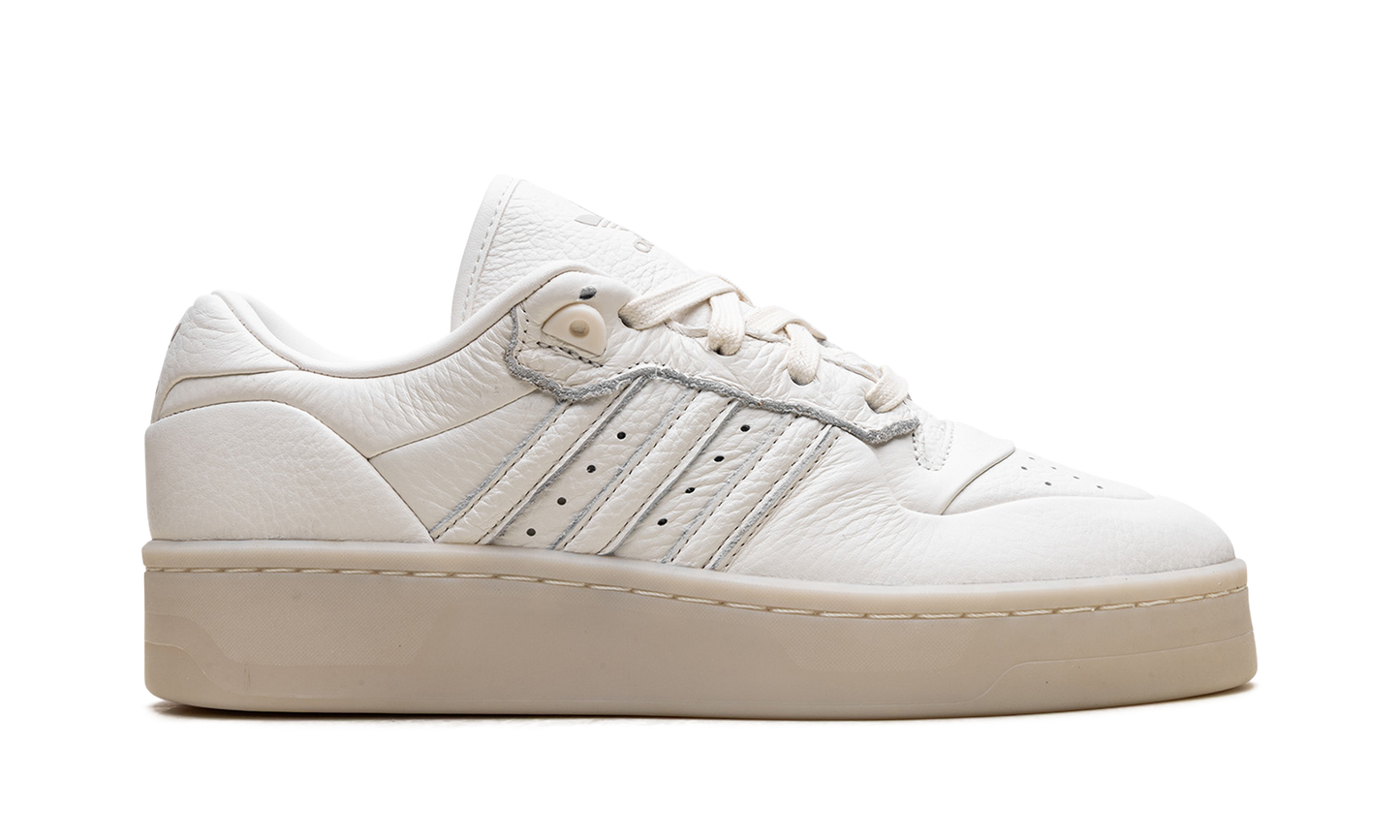 Rivalry "Cloud White" IF7184