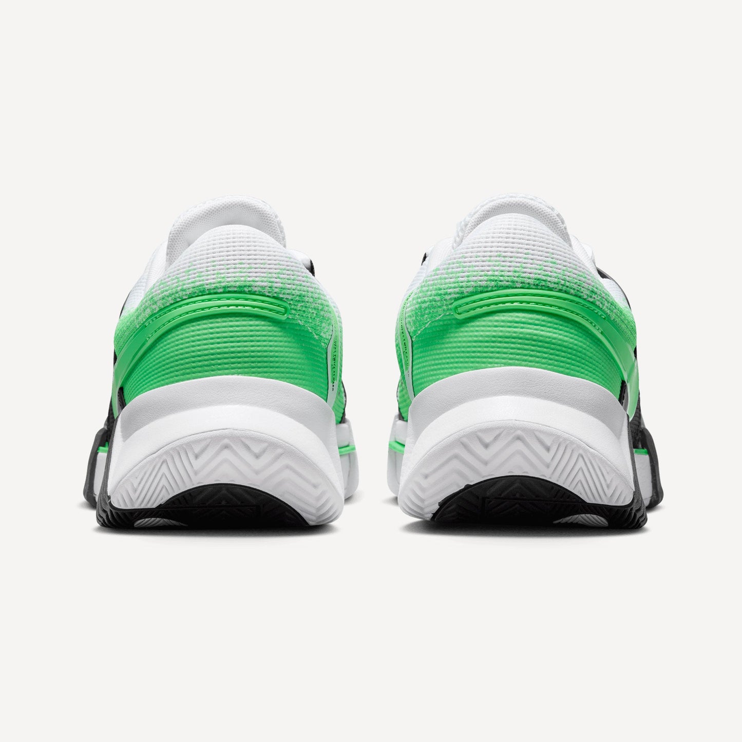 Nike Zoom GP Challenge 1 Men's Hard Court Tennis Shoes
