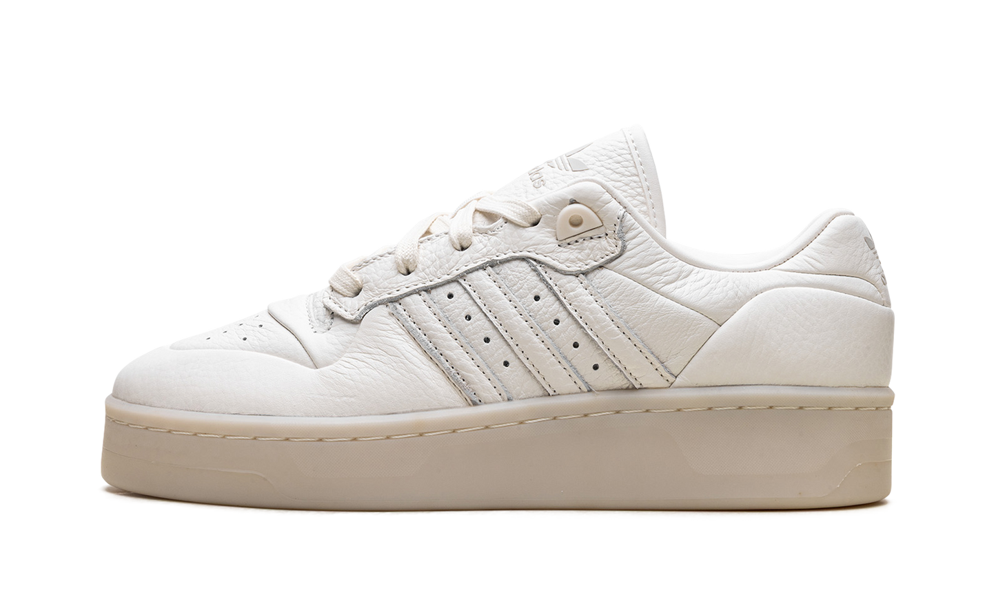 Rivalry "Cloud White" IF7184