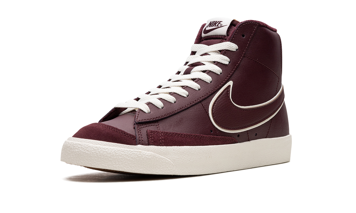 Blazer Mid '77 PRM "Night Maroon" DQ7672 600