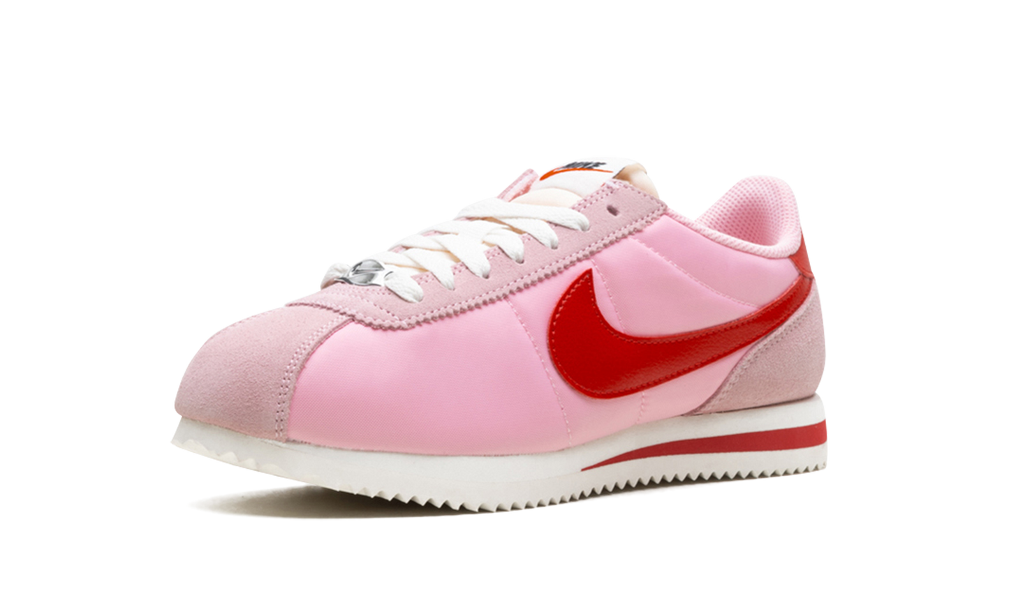 Cortez TXT WMNS "Medium Soft Pink Sail" HF9994 600