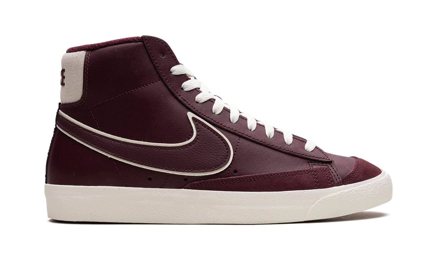 Blazer Mid '77 PRM "Night Maroon" DQ7672 600