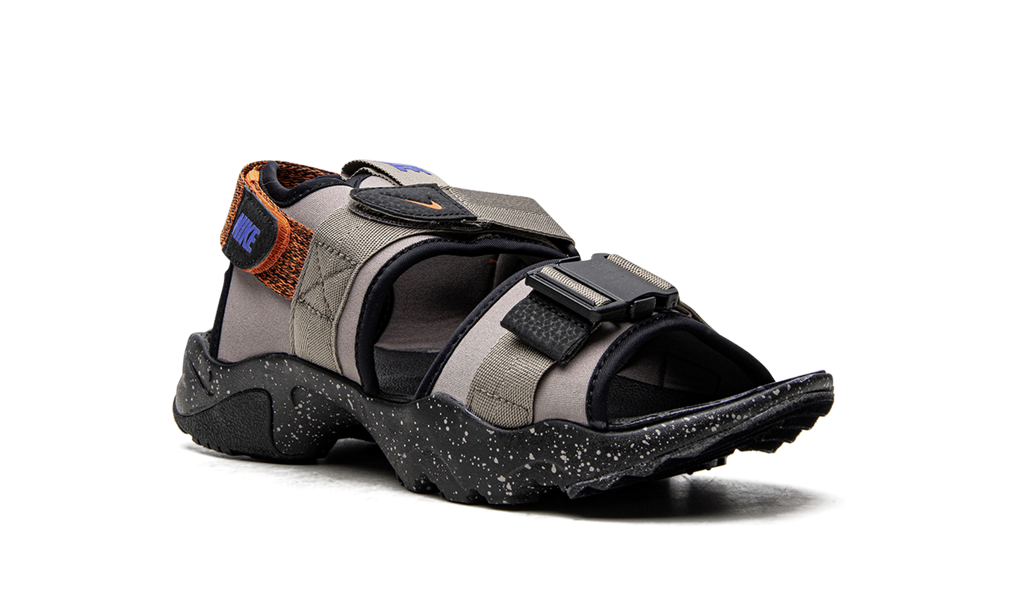 Canyon Slide "ACG" CW9704 008