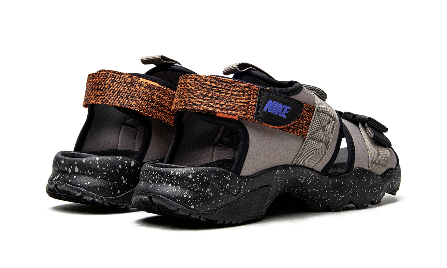Canyon Slide "ACG" CW9704 008