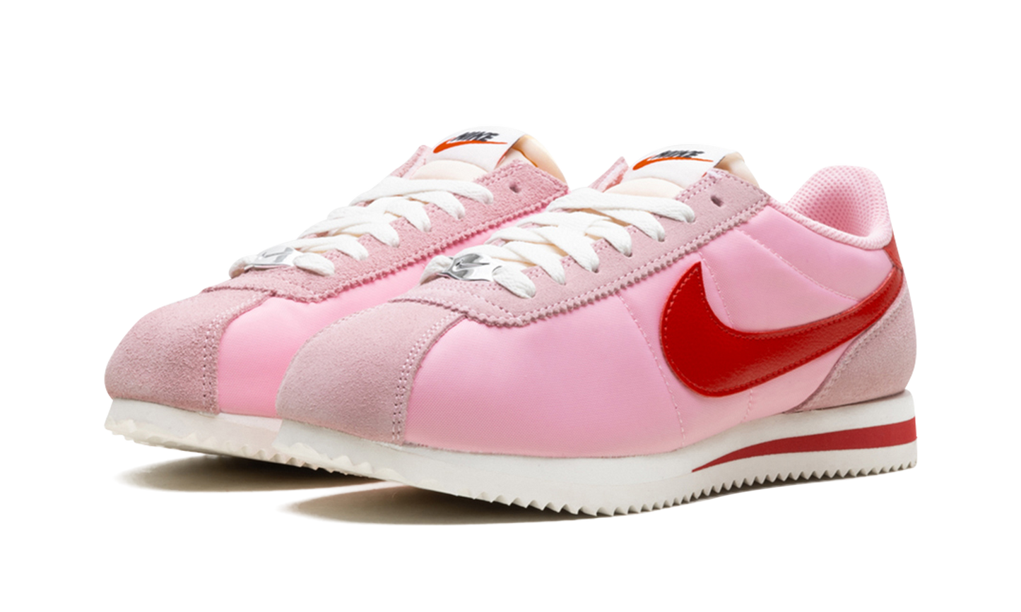 Cortez TXT WMNS "Medium Soft Pink Sail" HF9994 600