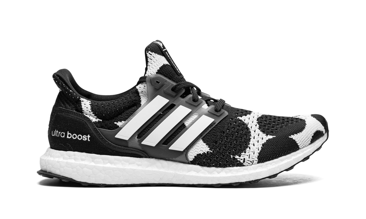 ULTRA BOOST DNA WMNS "Marimekko" GZ8686
